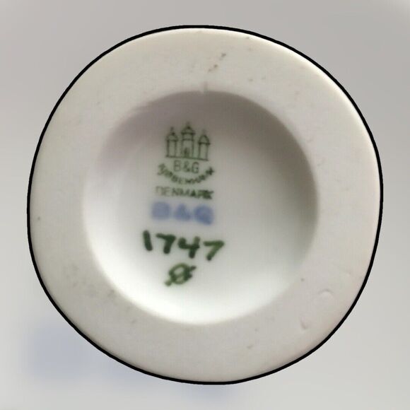 Bing & Grondahl B&G Boy Holding Puppy Figurine 6.75" #1747 Denmark Vintage - Picture 7 of 10